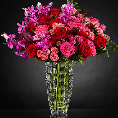 The Heart&amp;#39;s Wishes&amp;trade; Luxury Bouquet